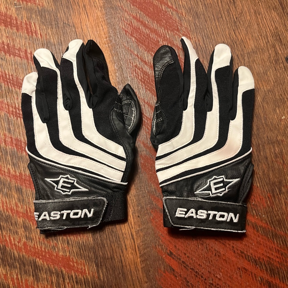Baseball batting gloves
